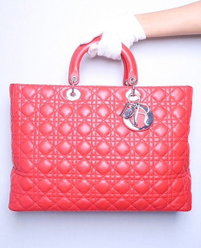 XL Lady Dior, front view